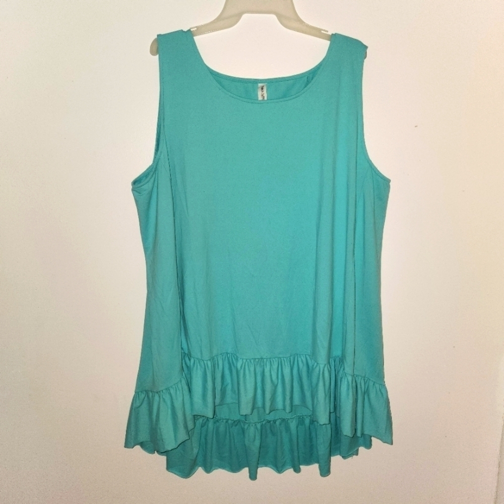 Zeniana Outfitters teal ruffle bottom tank